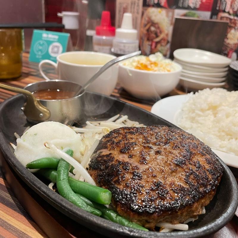 ハンバーグランチ180g(ステーキファイブと寿司六 大阪駅前第3ビル店)