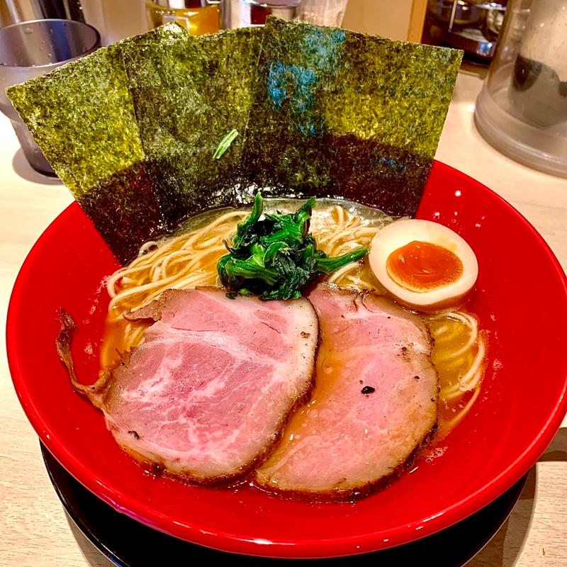 バリカタ麺の家系ラーメン(必死のパッチ製麺所 )