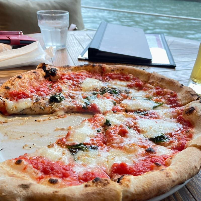 (pizzeria da dots タグボート大正)