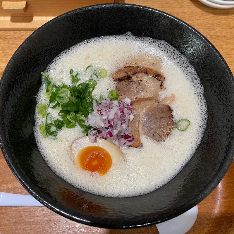 鶏煮込み塩らーめん(くろす)