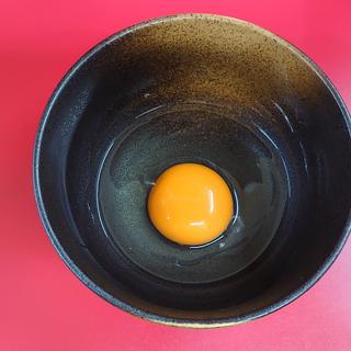 生卵(ラーメン二郎 神田神保町店)