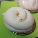 白蛇パン -冬-(金蛇水神社外苑 SandoTerrace IKoMiKi (サンドウ テラス イコミキ))