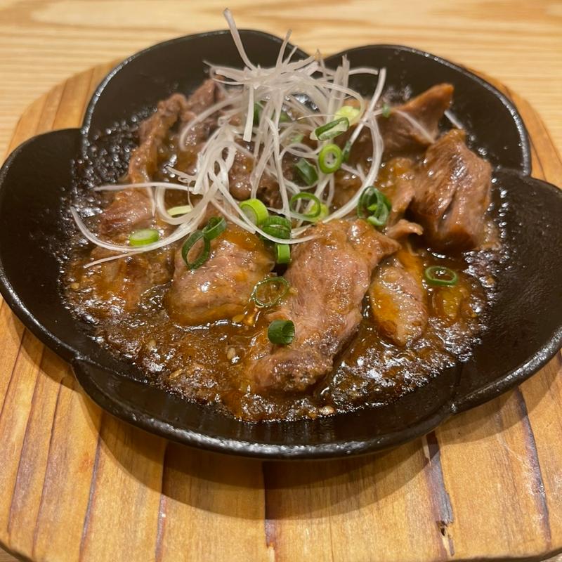 マグロほほ肉鉄板焼(築地玉寿司 柏高島屋店)