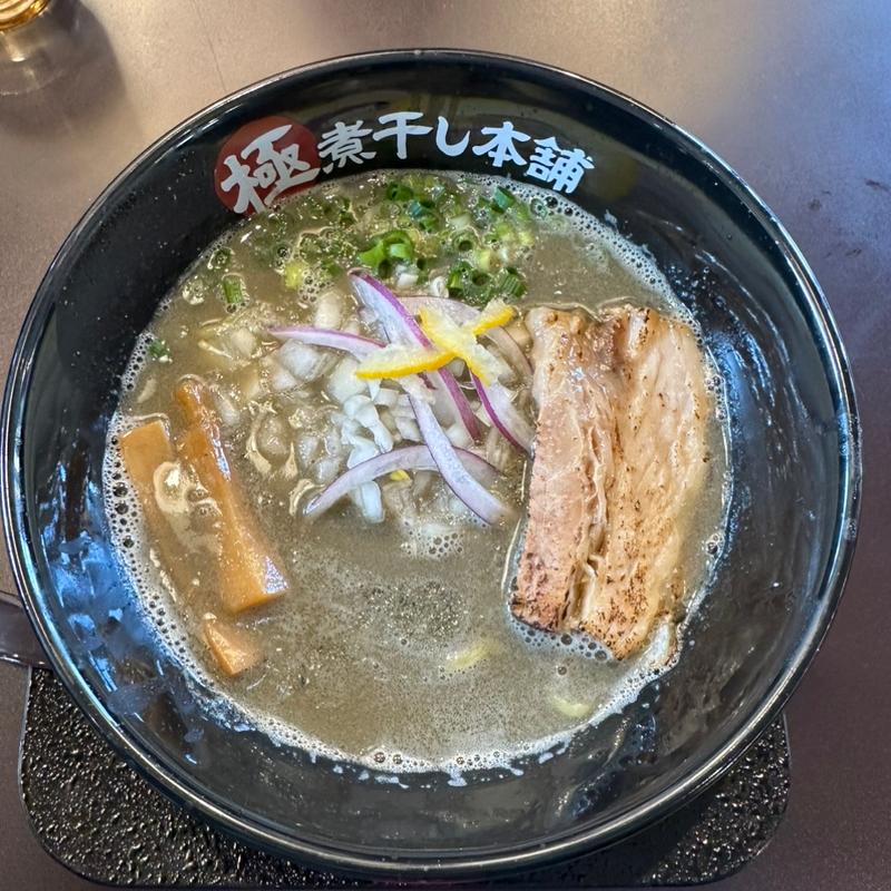 極濃煮干しラーメン(極煮干し本舗 弘前店)