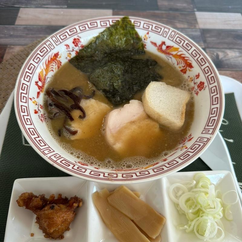 濃厚とり煮干しそば(ラー麺ヤ「ムチャ」)