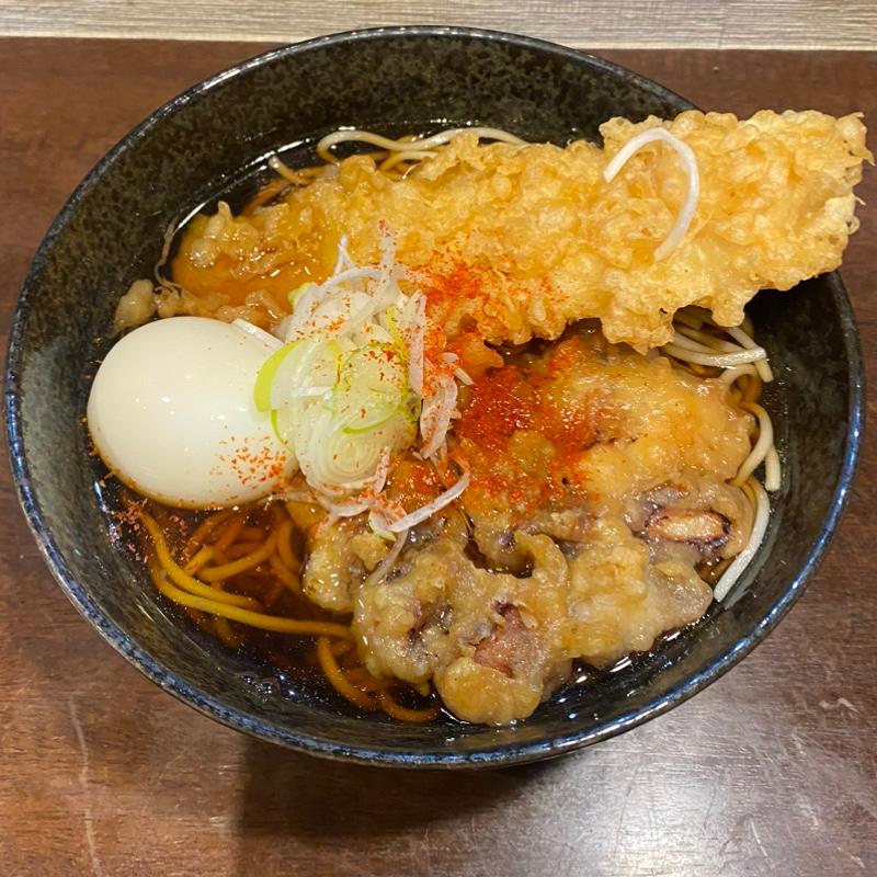 ゲソ天そば、イカ天、ゆで卵(そば滝)