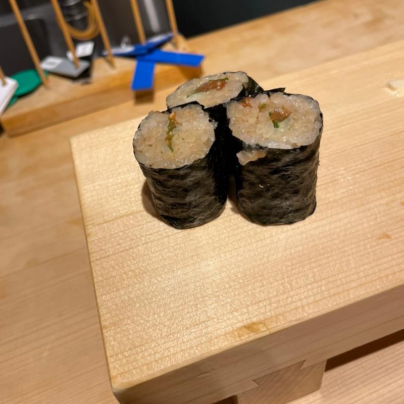 梅きゅう巻(鮨屋とんぼ 栄店)