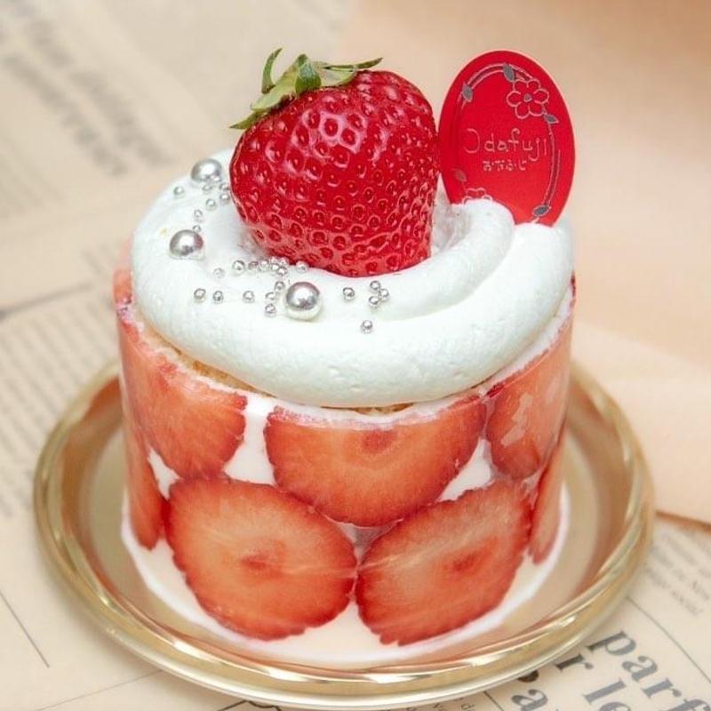 あまおう苺のプレミアムショート(西洋菓子 おだふじ (大泉学園店))