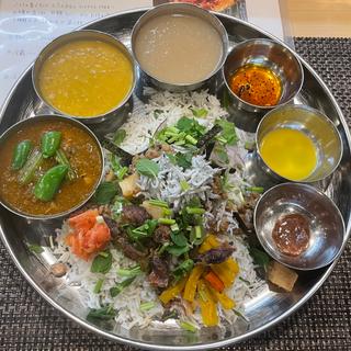 (スパイス料理ナッラマナム )