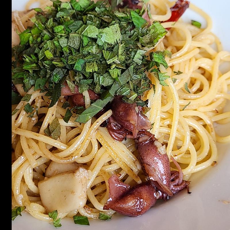 ホタルイカとエリンギのスパゲッティ(ラ・タベルナ )