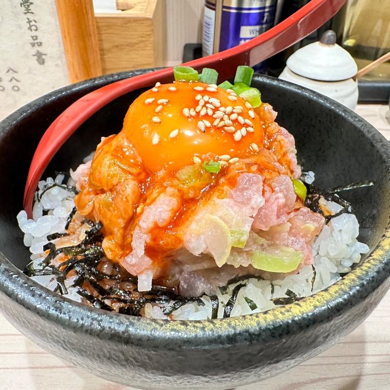 鮪ネギトロユッケ丼(ラーメン専科 竹末食堂)