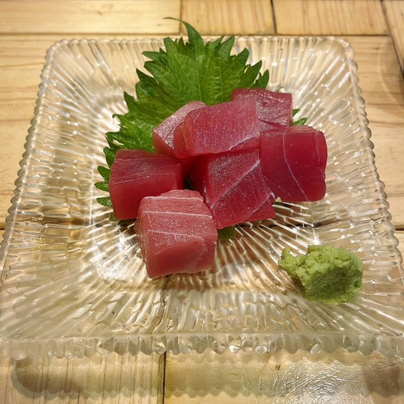 マグロぶつ(大衆酒場 チャン栓チャン)