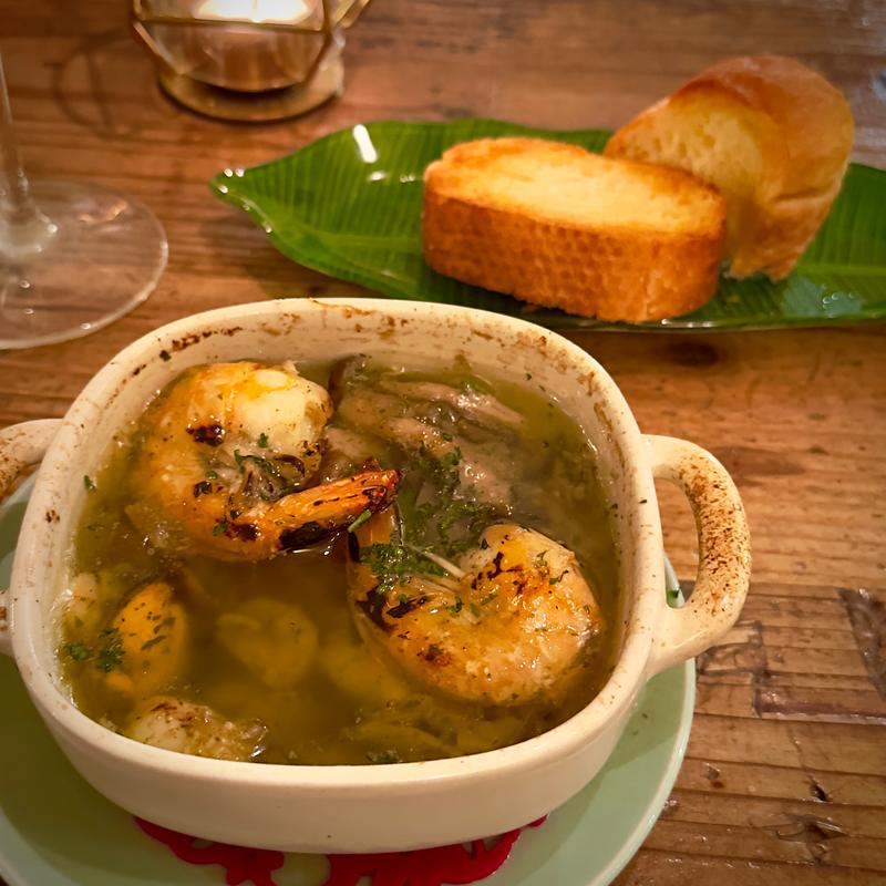 エビと木の子のアヒージョ(LABURI)