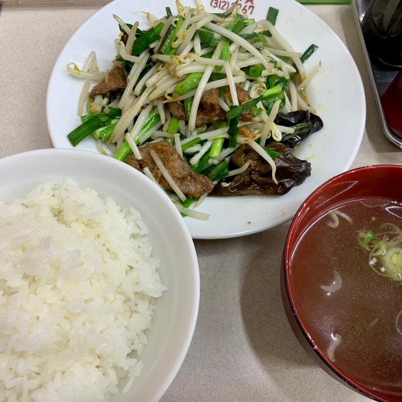 ニラレバイタメライス(中華料理 鶴廣)