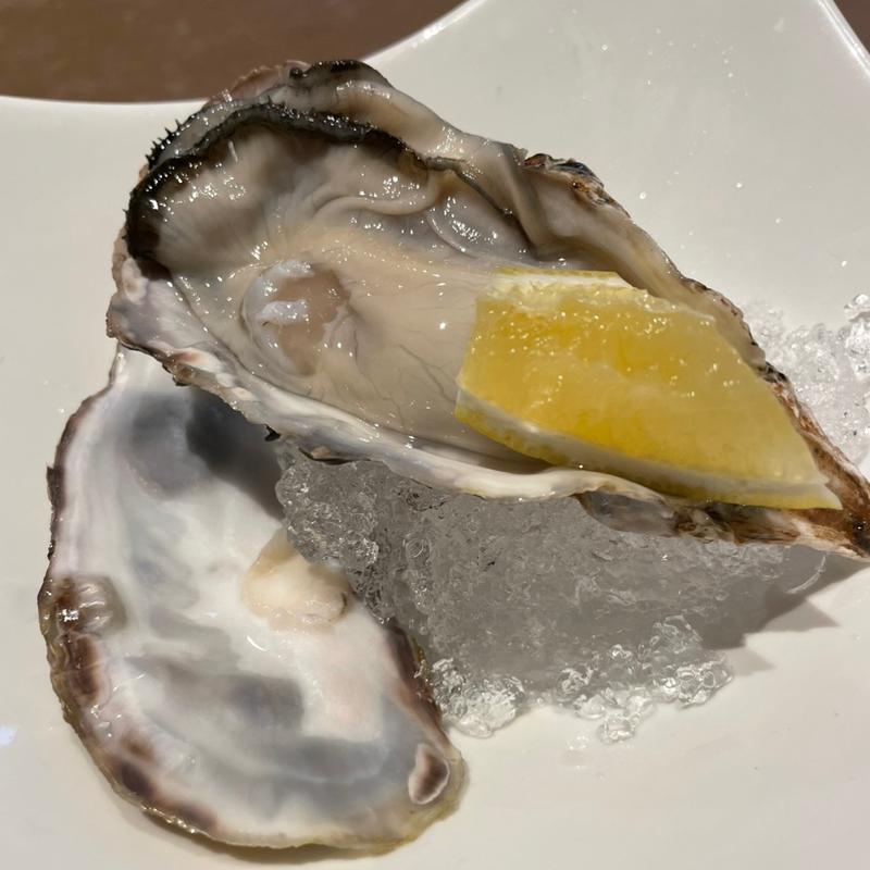 生牡蠣　1個(COEDO BREWRY THE RESTAURANT)