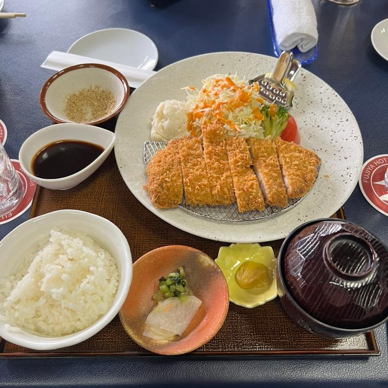 とんかつ御膳(茨城ゴルフ倶楽部レストラン )