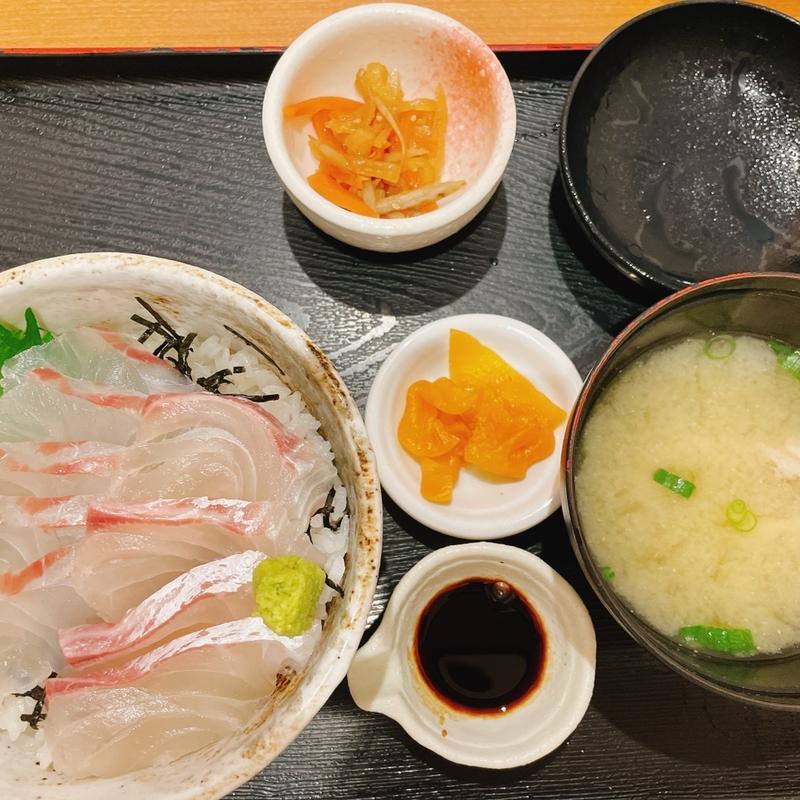 鯛丼(（有）森鮮魚店／満海)