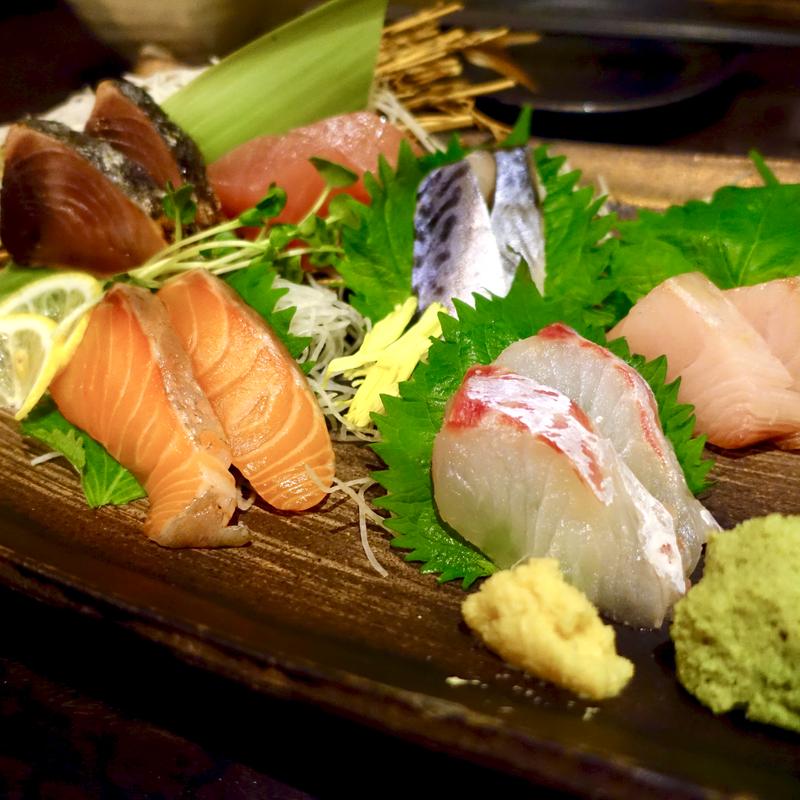 鮮魚のお造り(和食・鮮魚 輪だち 難波駅前店)