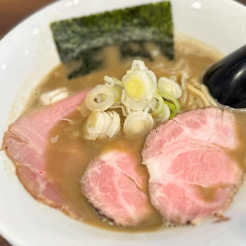 大人なニボ白湯(ラーメン家　煌)