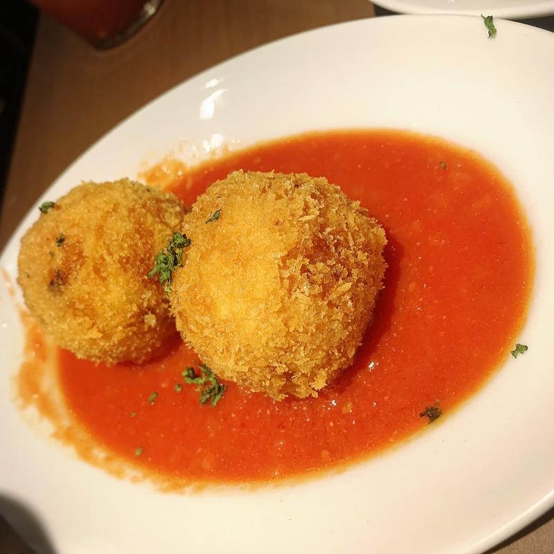 チーズとろけるイタリアンライスコロッケ(Italian kitchen VANSAN 香椎店)