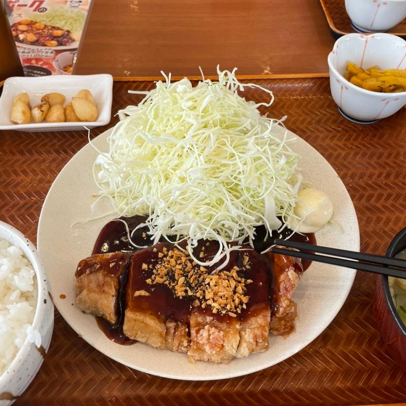 ごろごろガーリックの厚切り熟成ポーク定食(かつ庵 福知山店)