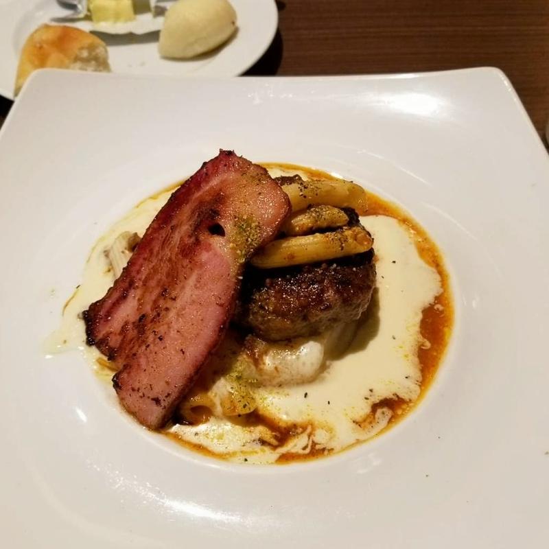 ハンバーグステーキ ラザニア風濃厚チーズソース(ベーカリーレストランサンマルク 池袋東武店)