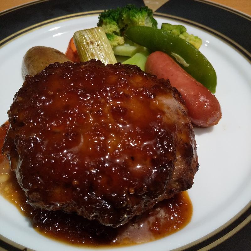 本日のハンバーグ(熟成黒部名水ポーク専門店 ヴィエイユ
(VIEILLE))