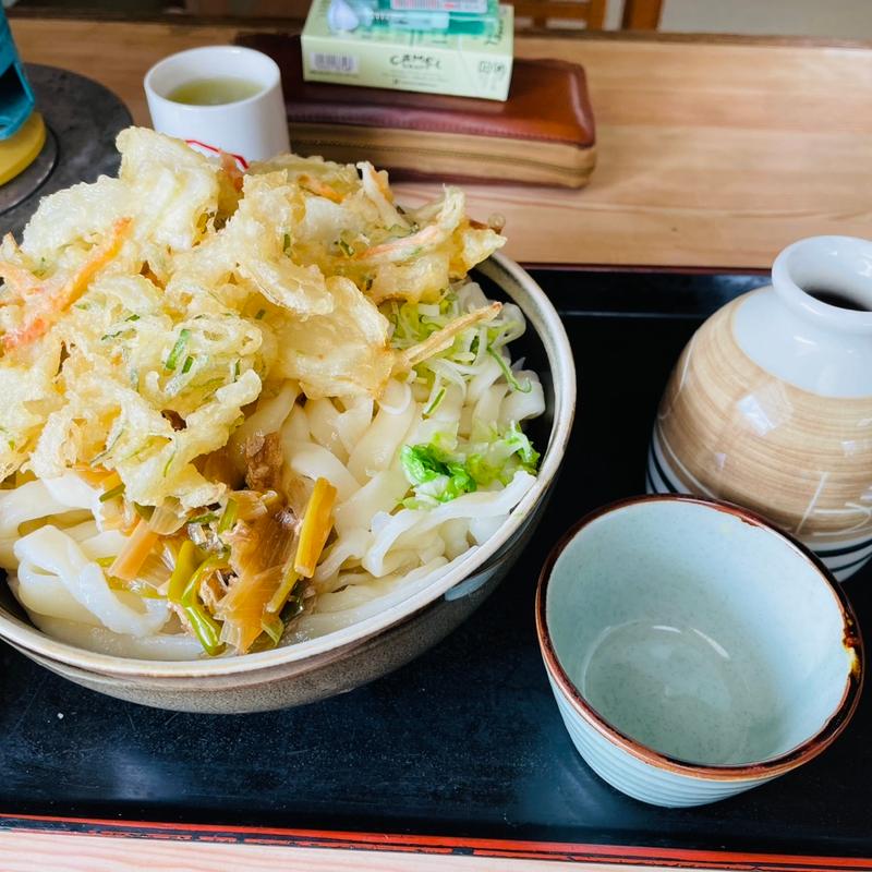 特大天もりひもかわうどん＋天ぷら(小川ゆでめん店)