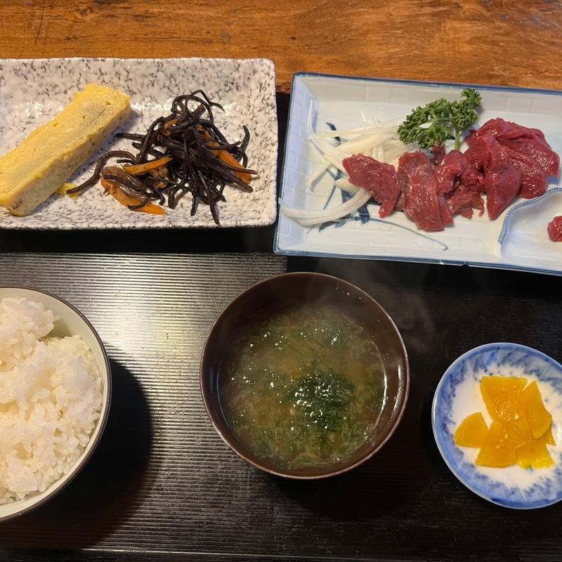 馬刺し定食(桜鍋 吉し多 （よした）)