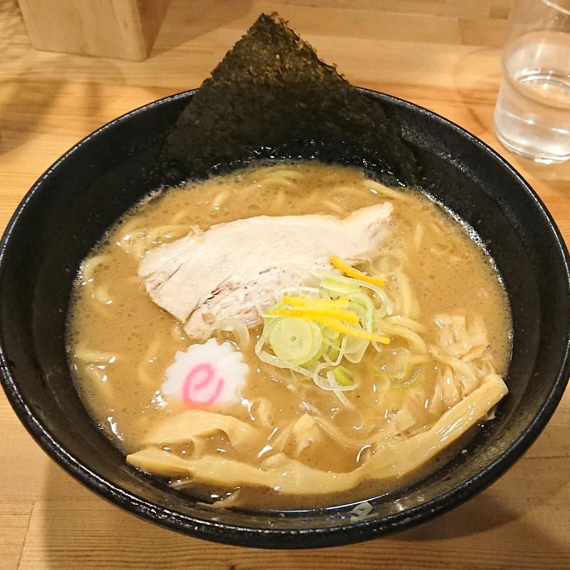 豚骨魚介らーめん(太麺)(麺屋 継)