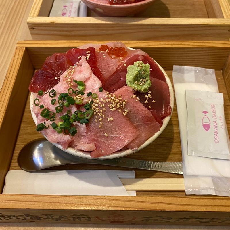 (熱海駅前・おさかな丼屋)