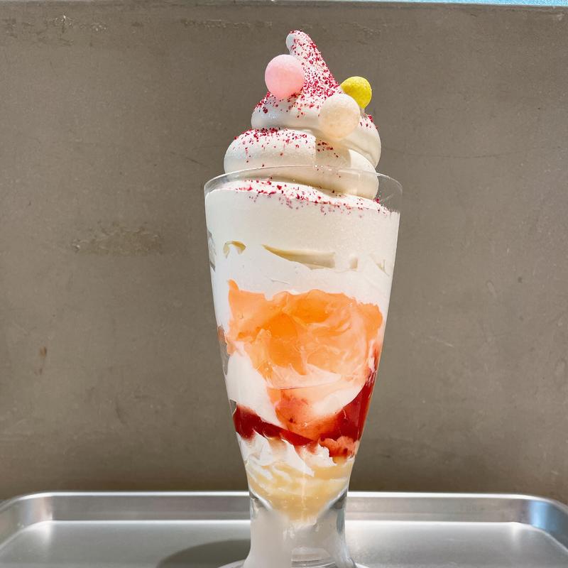 春のピンクパルフェ(シルクレーム阪急三番街)