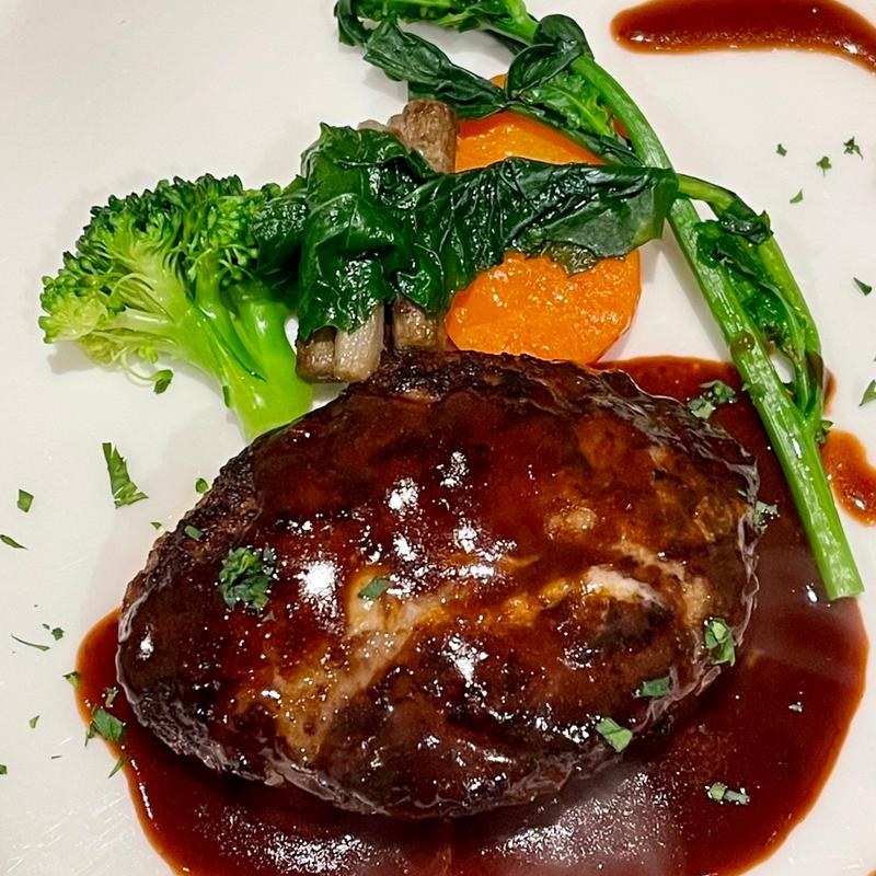 短角牛のハンバーグ(北三陸食彩レストラン NAO)