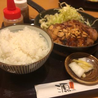 トンテキ(炭焼豚丼 源)