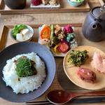 天然だしお茶漬けセット＋ブリ(お茶漬けカフェ　NODO)