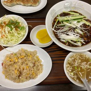 ジャージャー麺+半チャーハンセット(泰陽楼 東三店 )