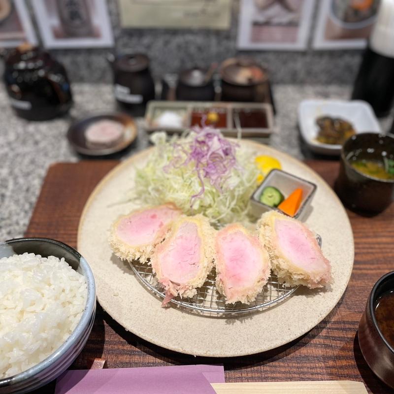 上白ヒレかつ定食(とんかつ大希)