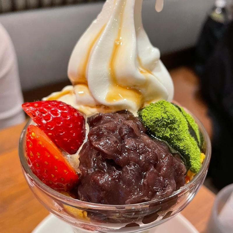 いちごと抹茶の和パフェ(ガスト イトーヨーカドー赤羽店)