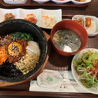 石焼きビビンバ(KOREAN DINING チョゴリ)