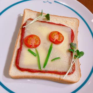 トマトチーズトースト(うのまち珈琲店 西武渋谷店)