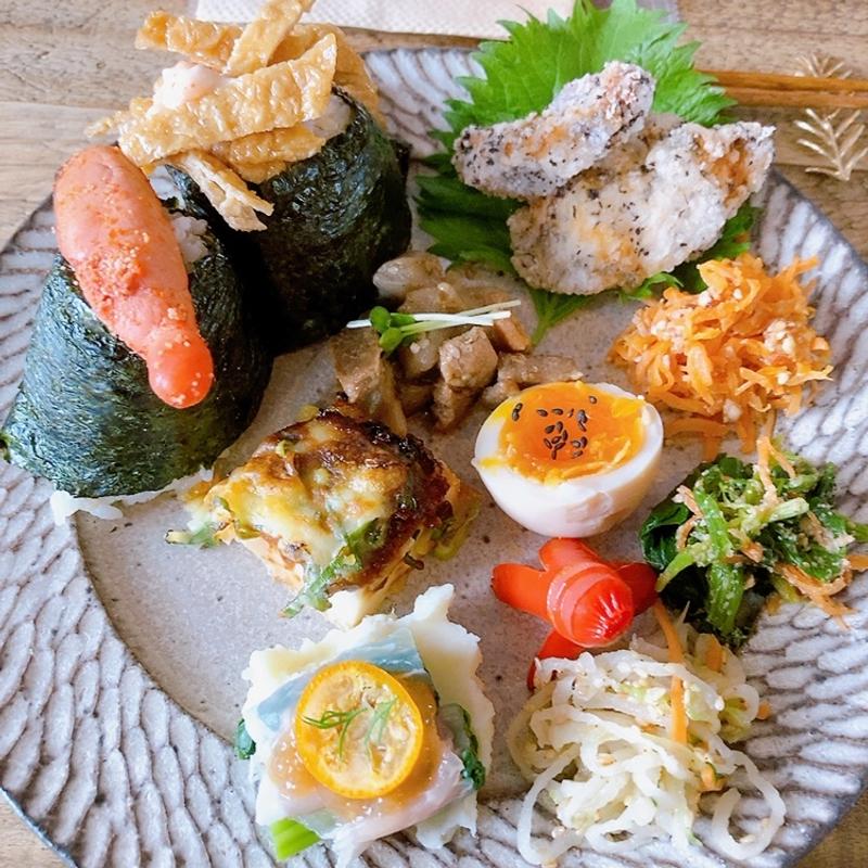 おむすびlunch（焼明太子・刻みいなり揚げ）(cafe comugi)