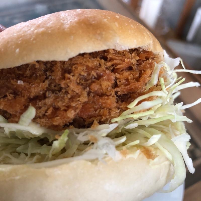 メンチカツバーガー(尾島商店)