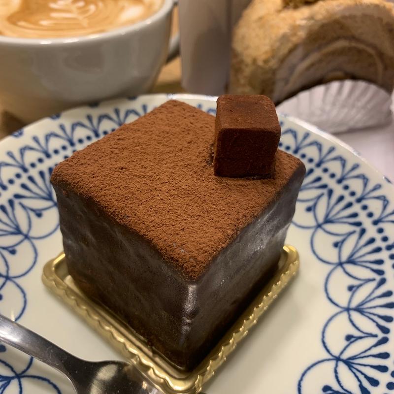 石畳ショコラ(シルスマリア 馬車道本店)