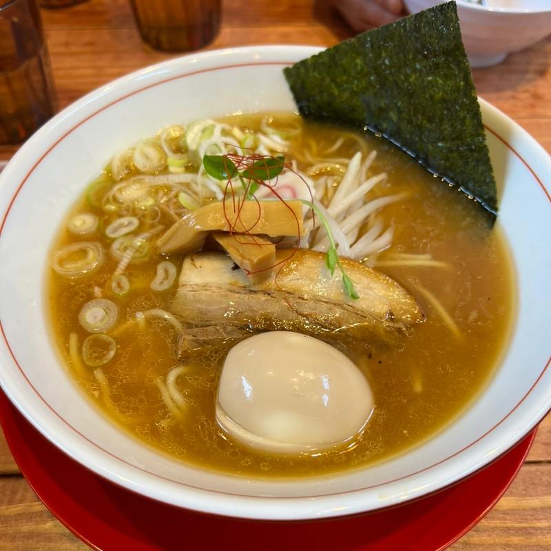 丸鶏中華そば(鶏煮干しそば きんぼし)