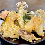 お昼の天ぷら盛合わせ