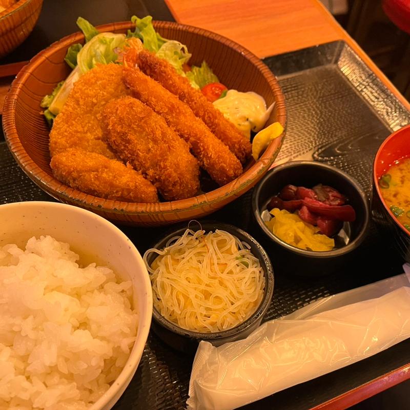 ミックスフライ定食(北海道食市)