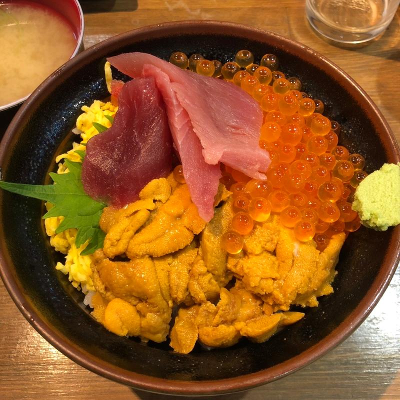 ひろし丼(鮮宴丼ひろし )