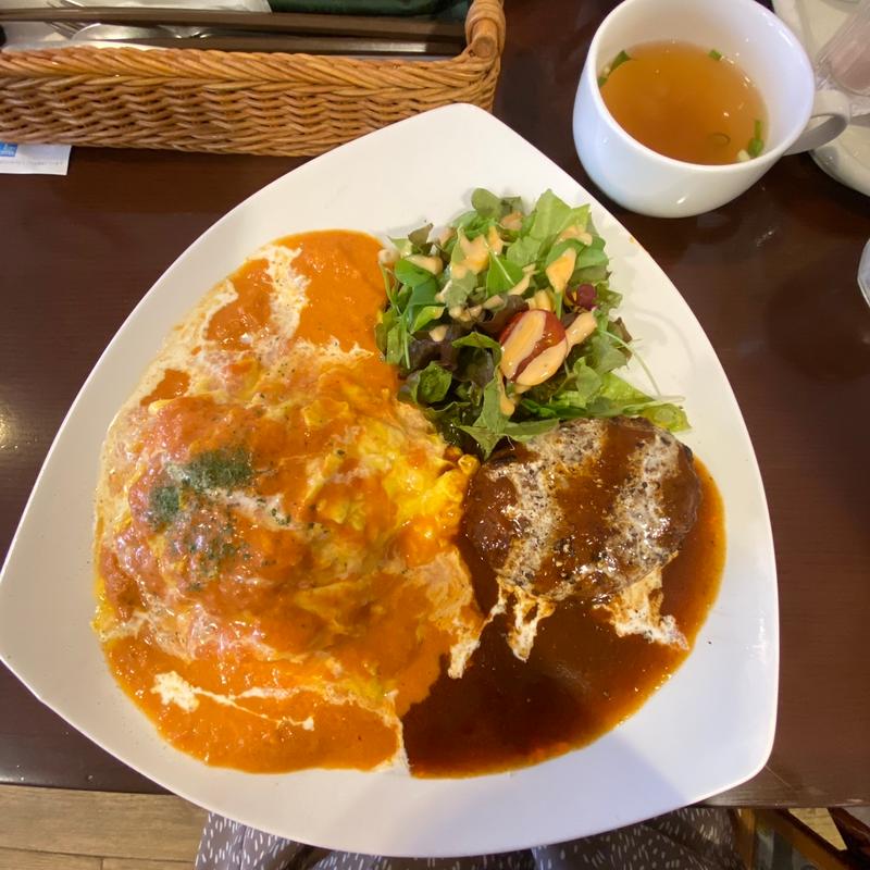 ふわふわオムライスとハンバーグ(オレンジピール （OrangePeel）)