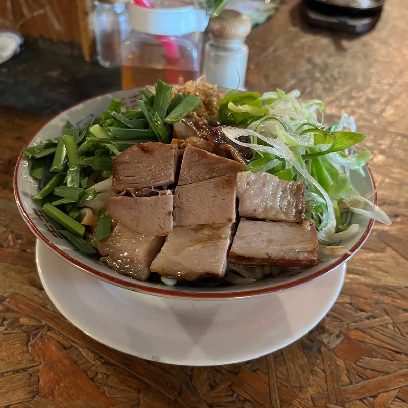 燻製チャーシューとネギとニラのまぜそば(男そば 連獅子 )