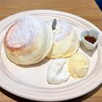 石川産コシヒカリの米粉を使った『たもん』パンケーキ(cafe たもん)